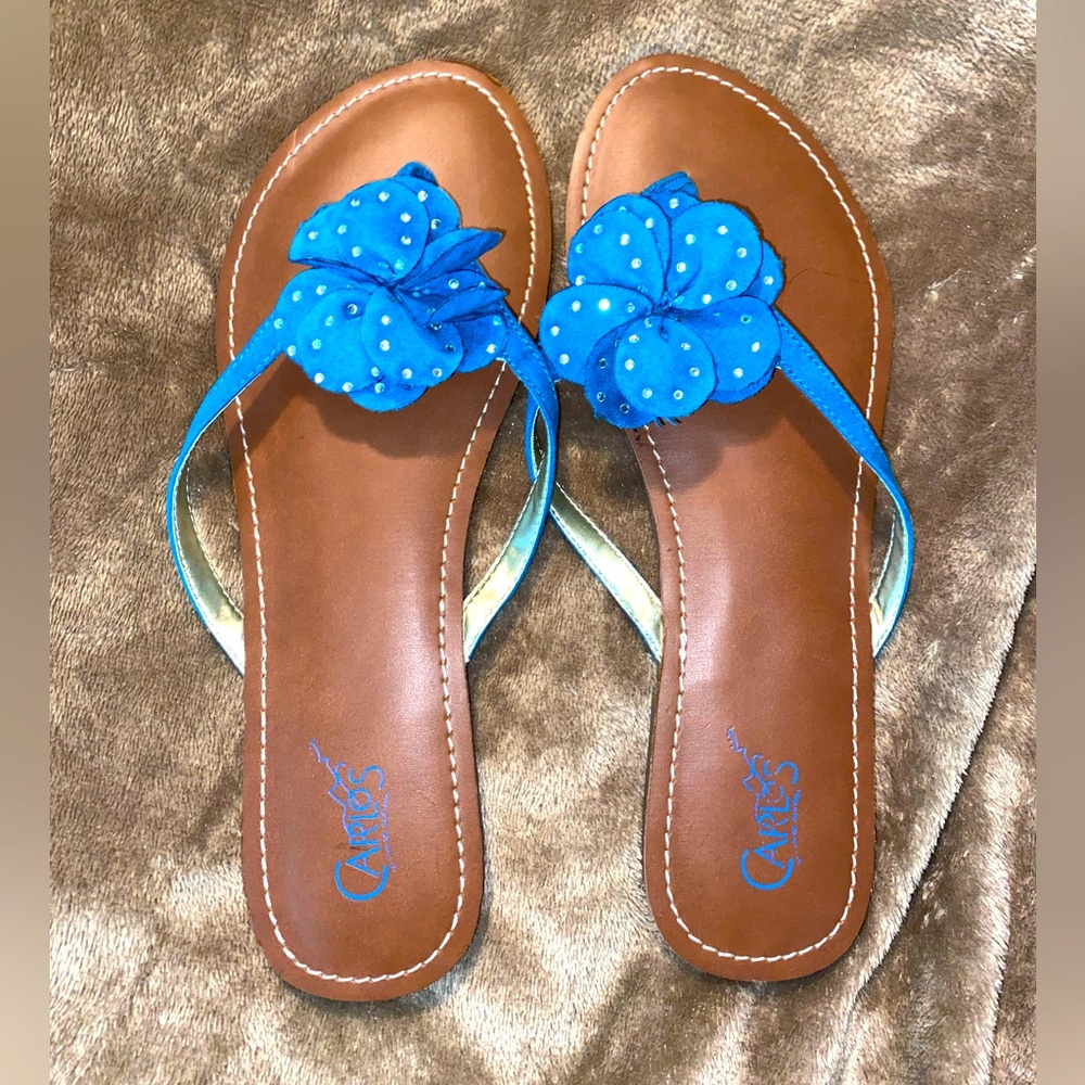 Carlos Santana Turquoise flat sandals size 10M